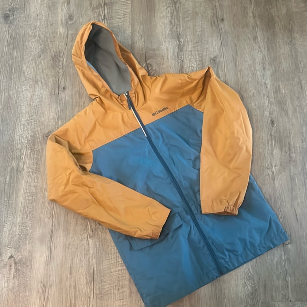 Boys Columbia rain jacket great condition!